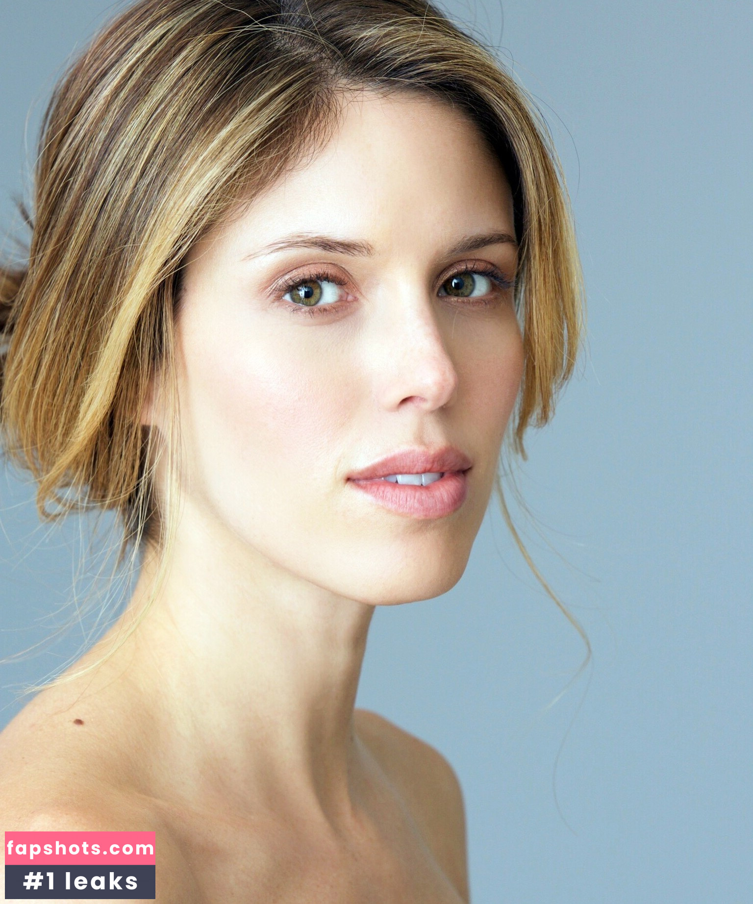Kayla Ewell gallery photo #13