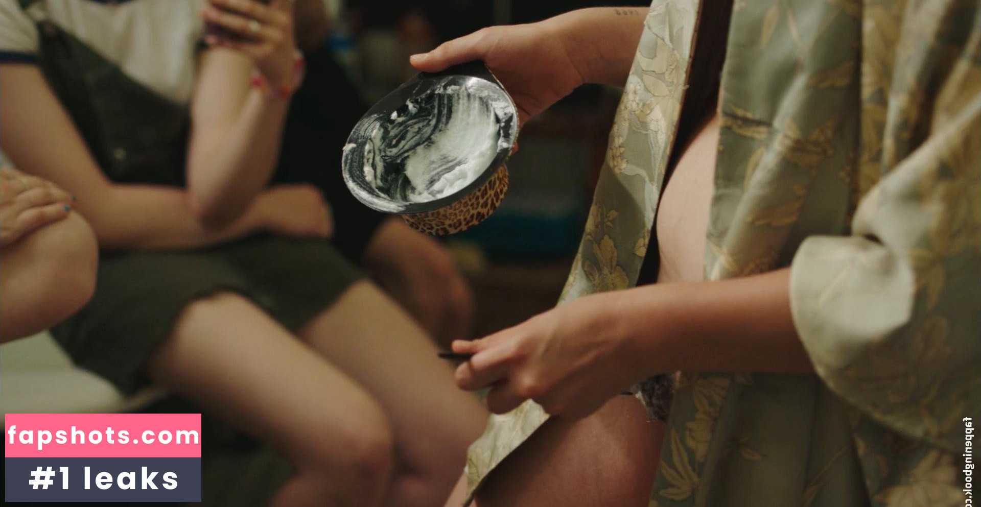 Kayla Janowitz nude babe gallery