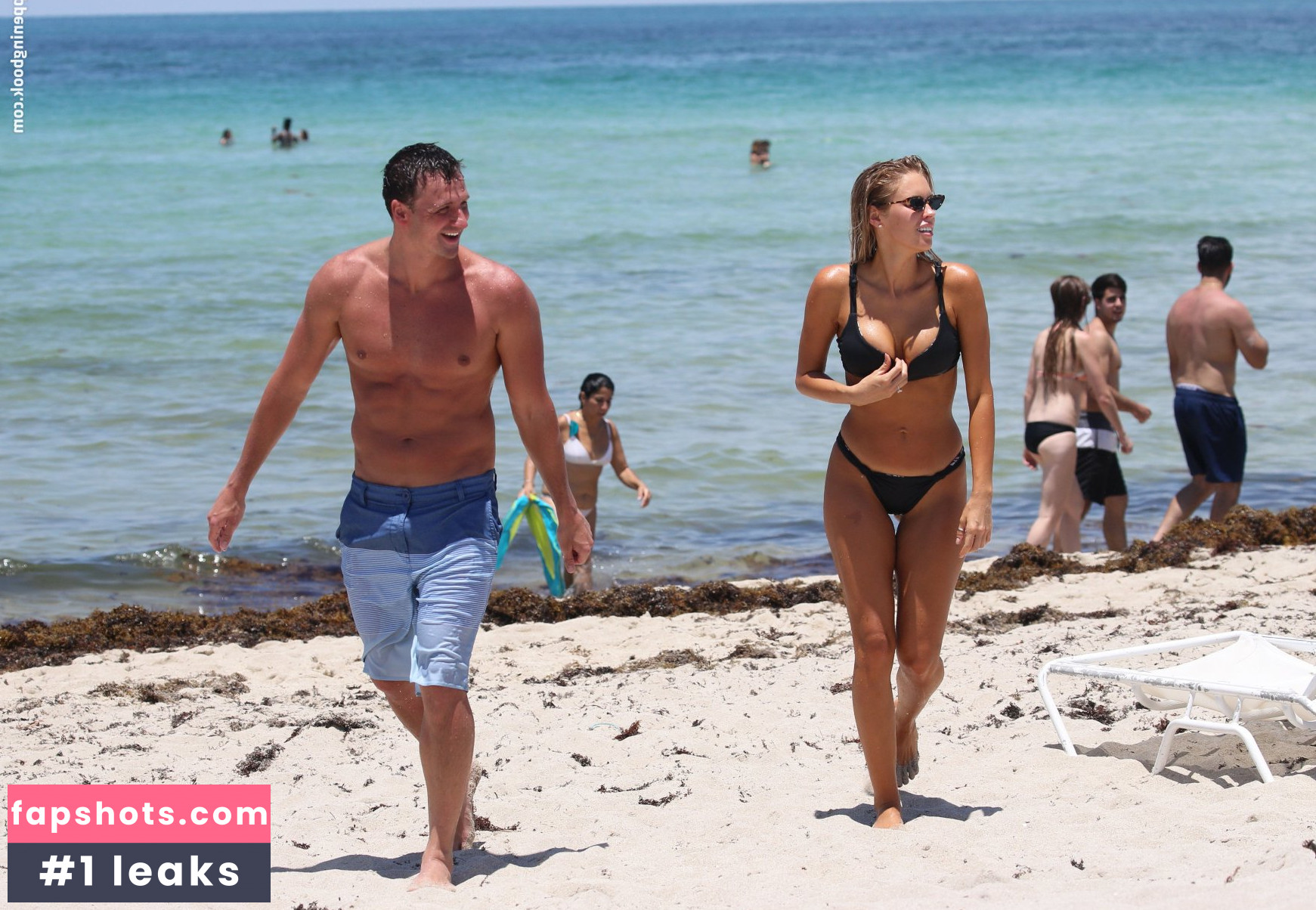 Kayla Rae Reid gallery photo #8