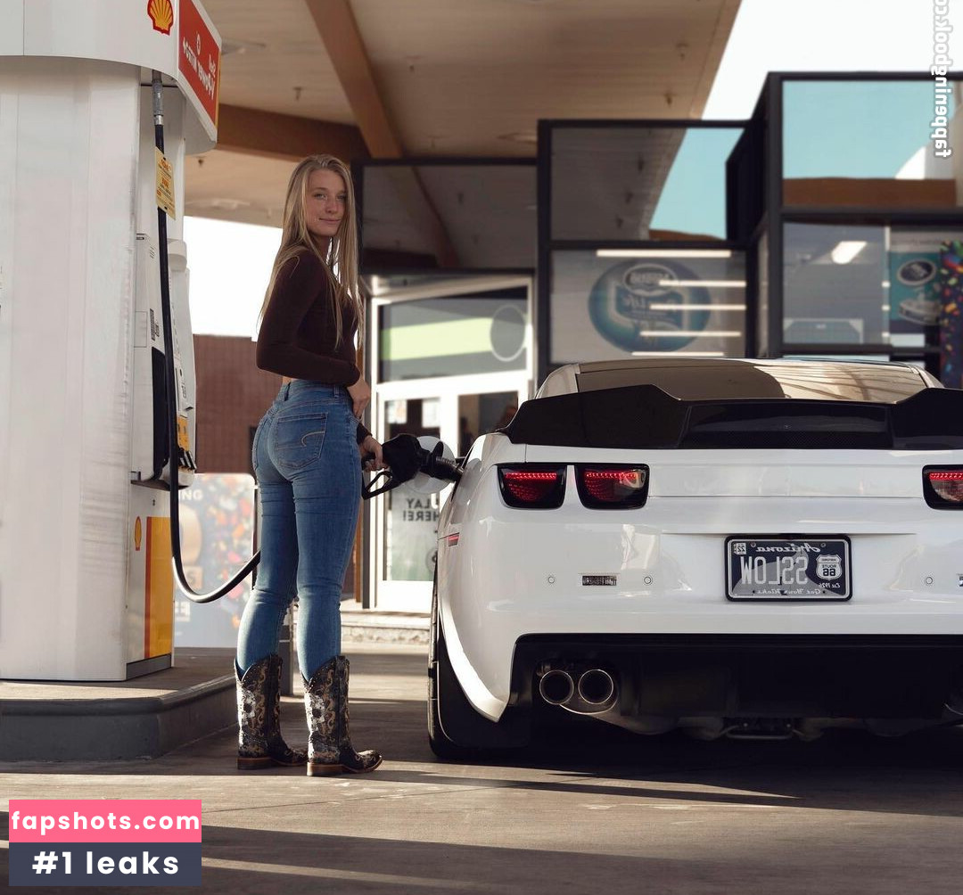 Kayla Rundle gallery photo #23