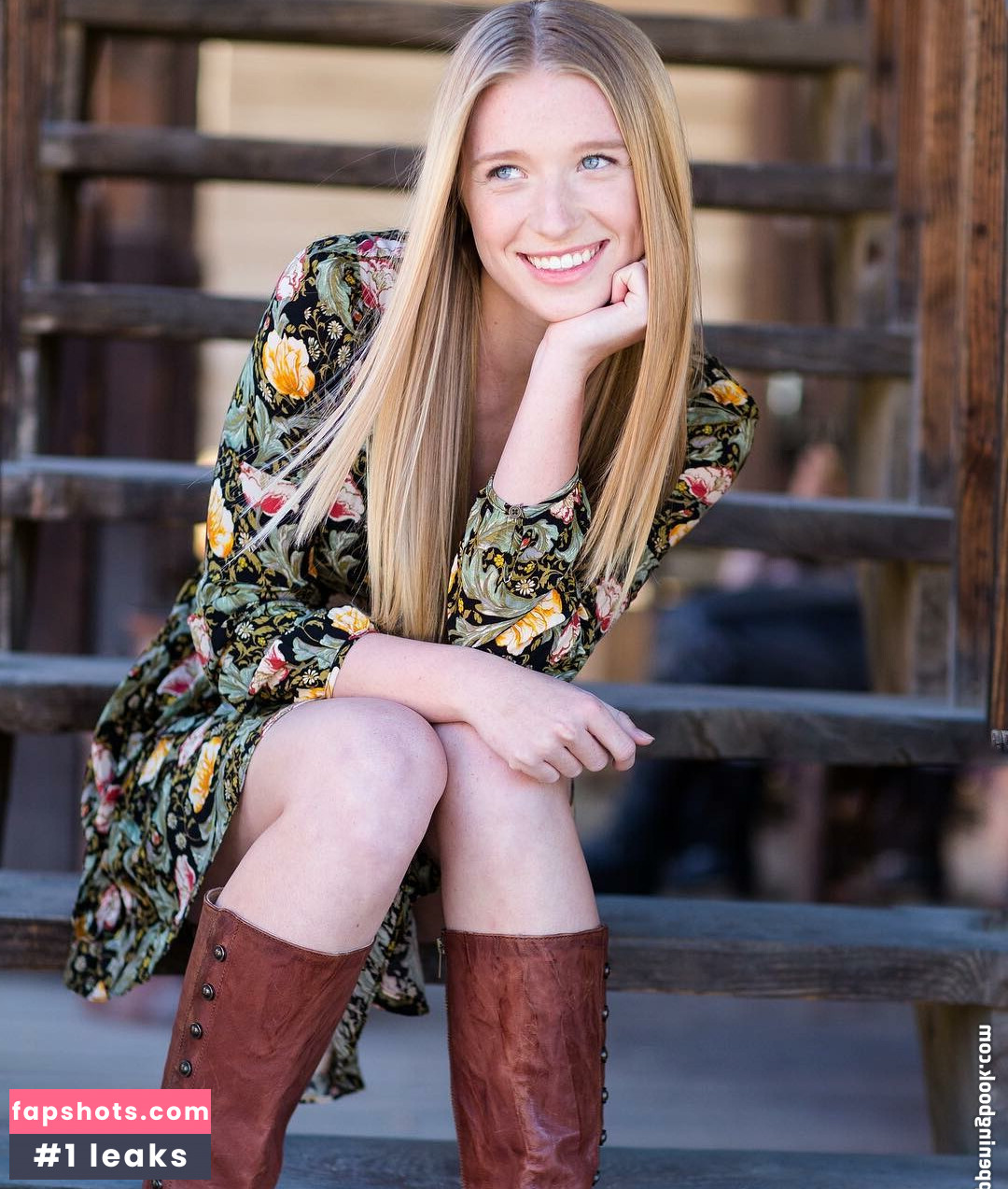 Kayla Rundle gallery photo #28