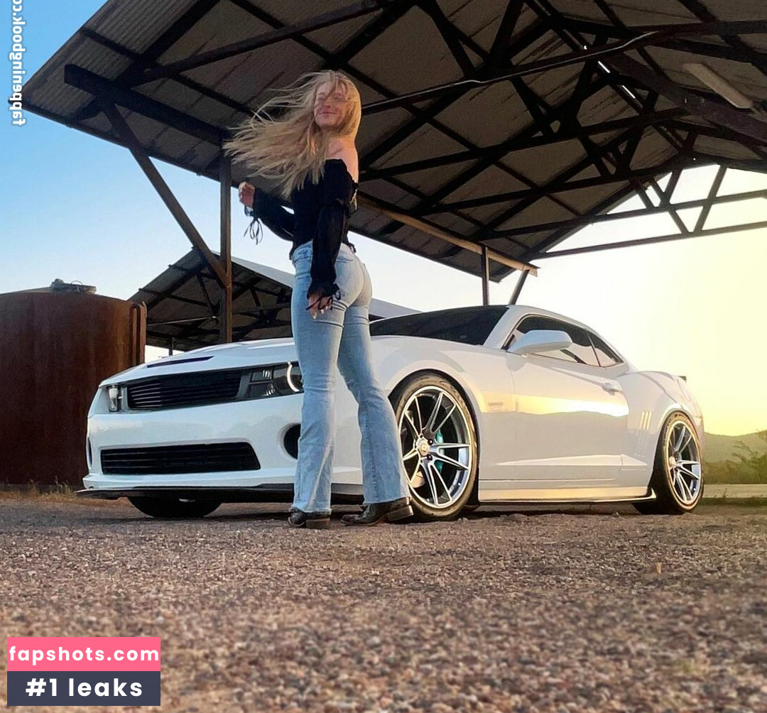 Kayla Rundle gallery photo #32