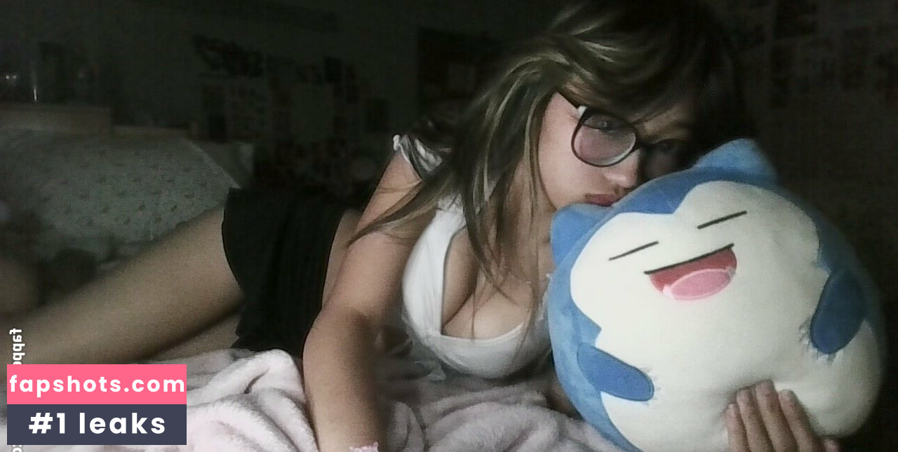 kayla.vy gallery photo #284