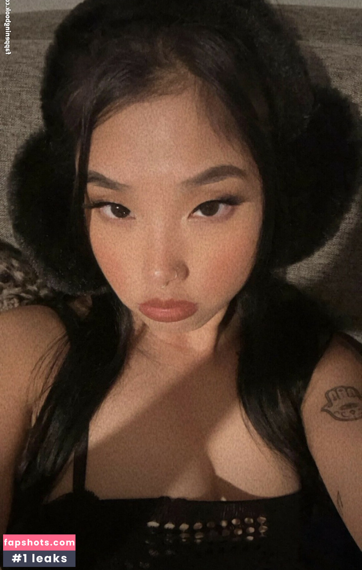 kayla.vy gallery photo #6