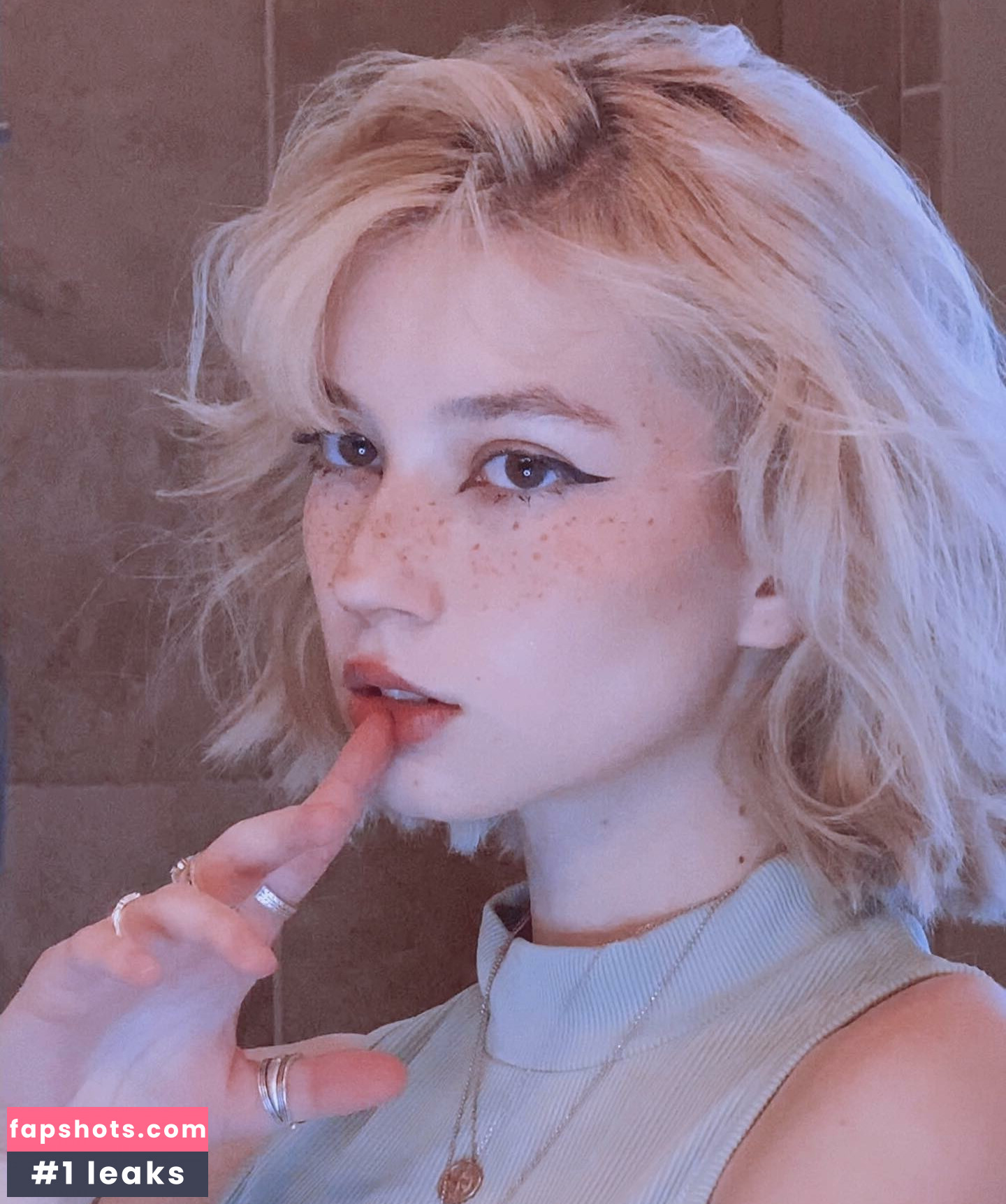 kayla_wiggins gallery photo #6