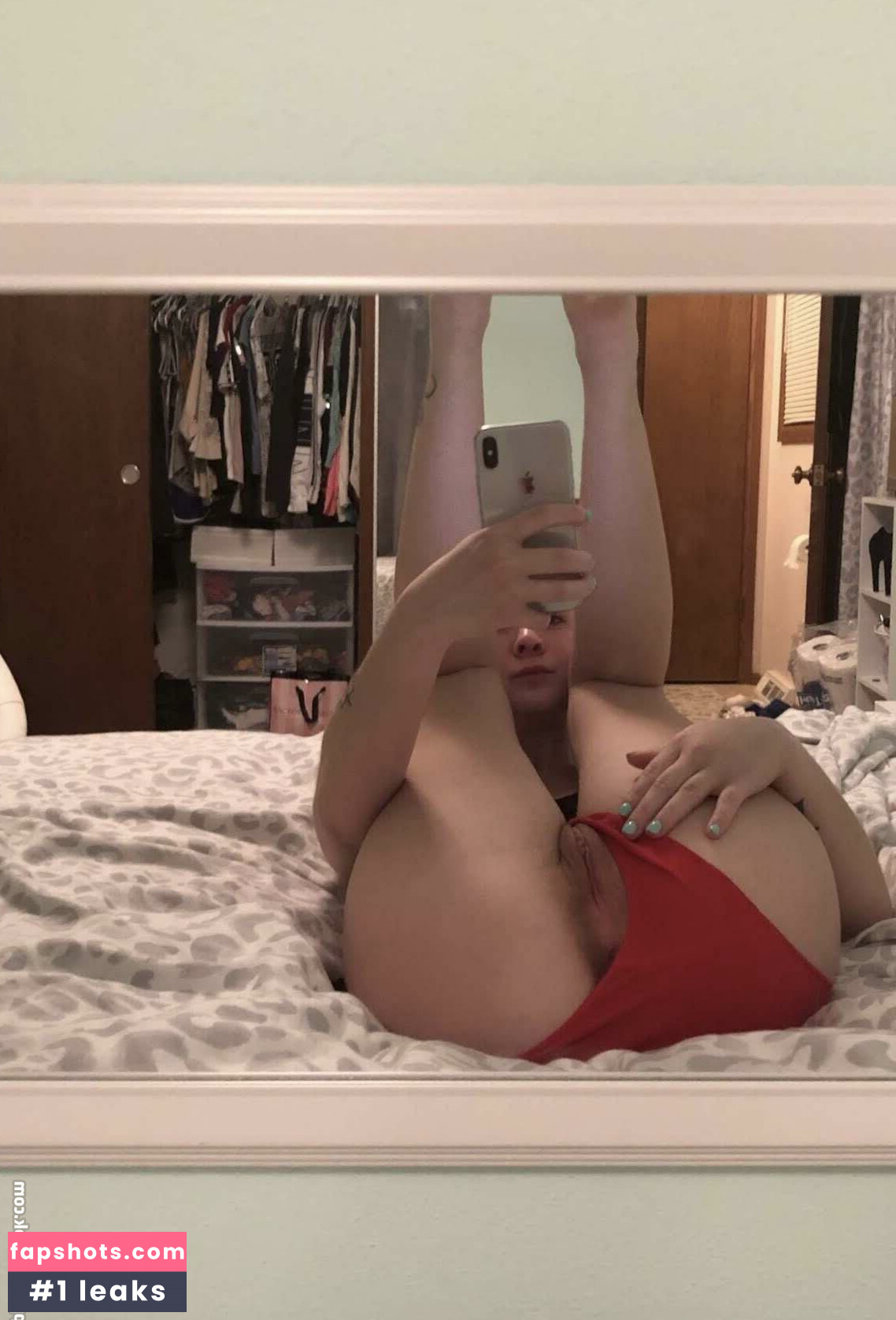 Kayla Wire gallery photo #6