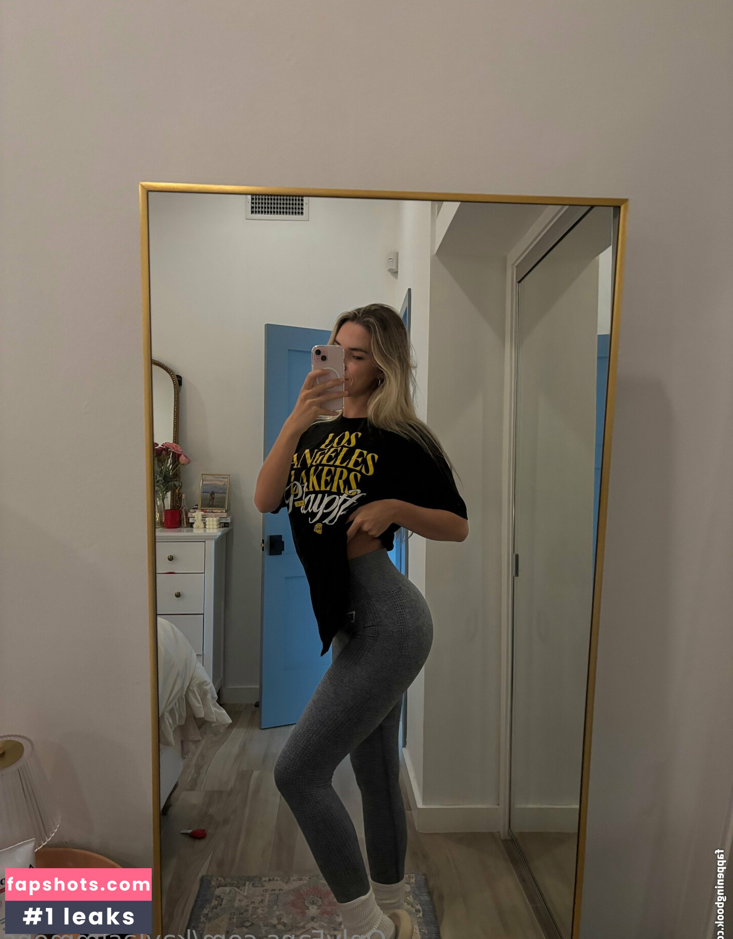 kaylasimmons gallery photo #4