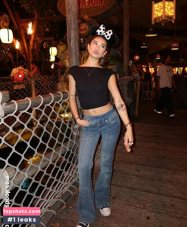 Kaylee Pereira gallery photo #11