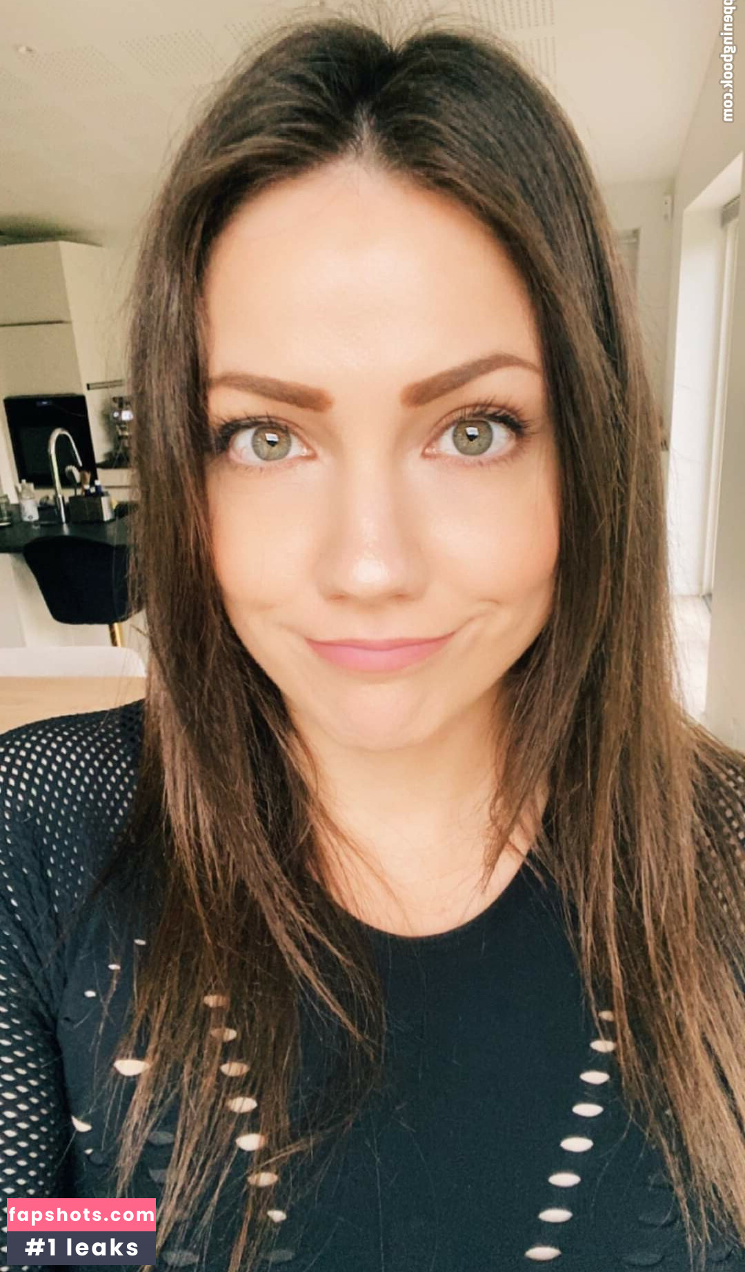 KayPea gallery photo #11