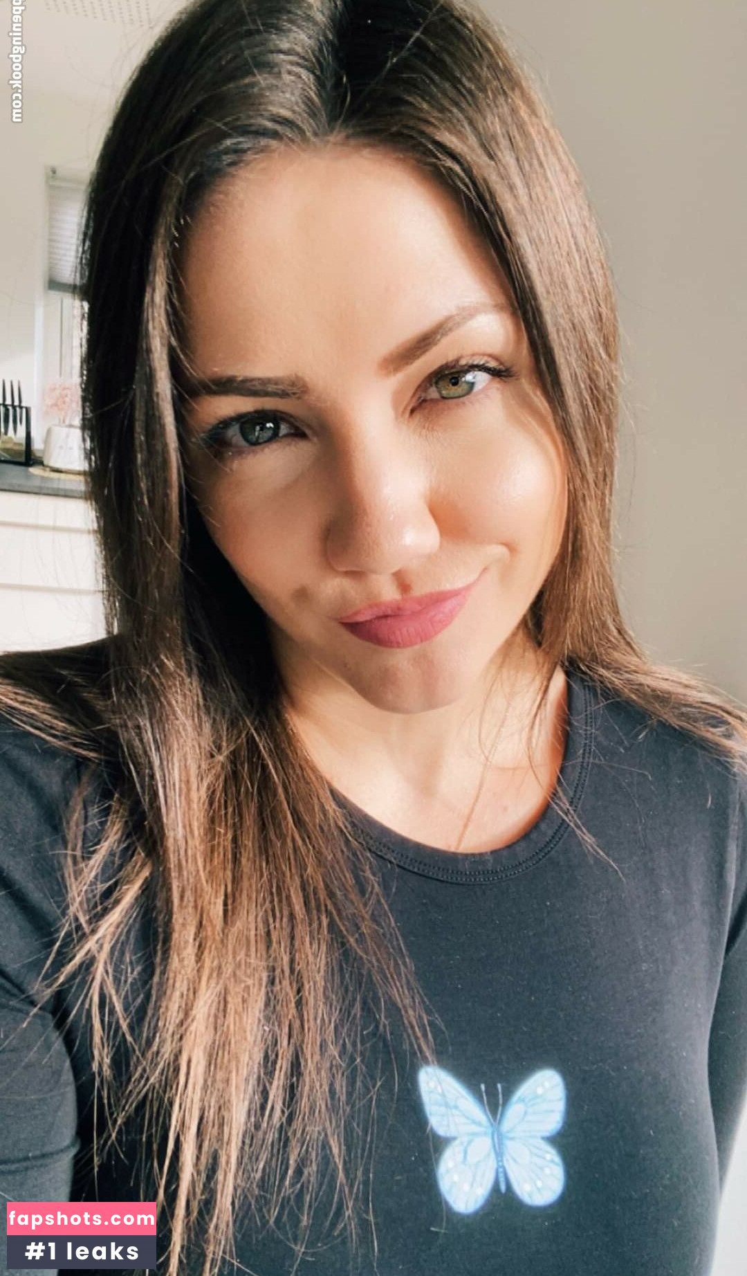 KayPea gallery photo #17