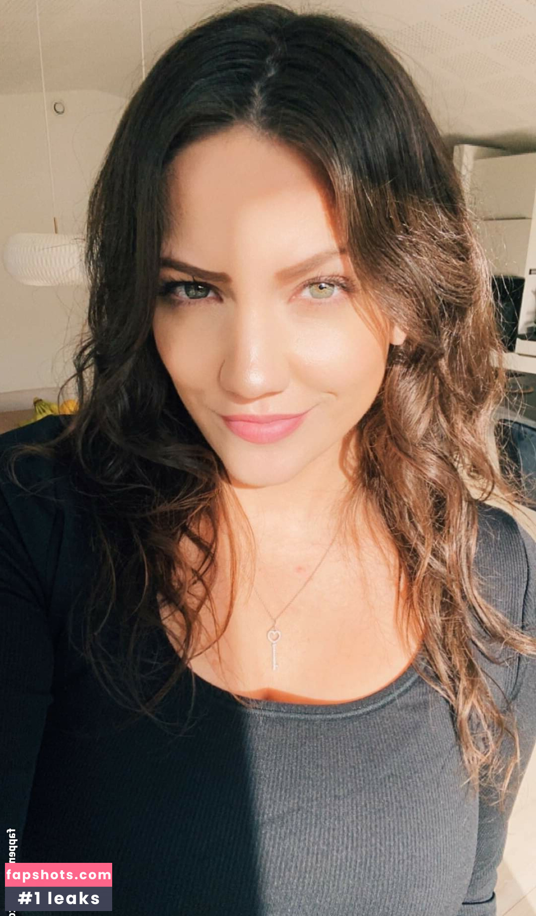 KayPea gallery photo #18