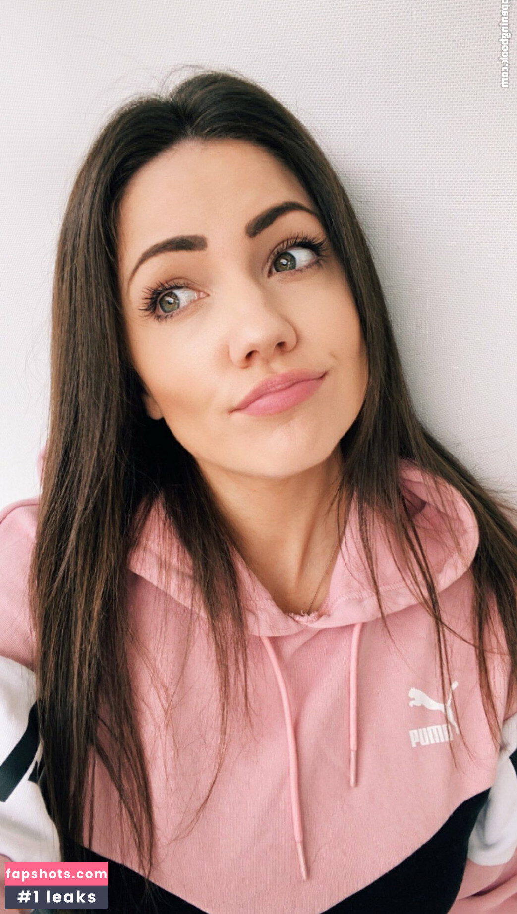 KayPea gallery photo #19