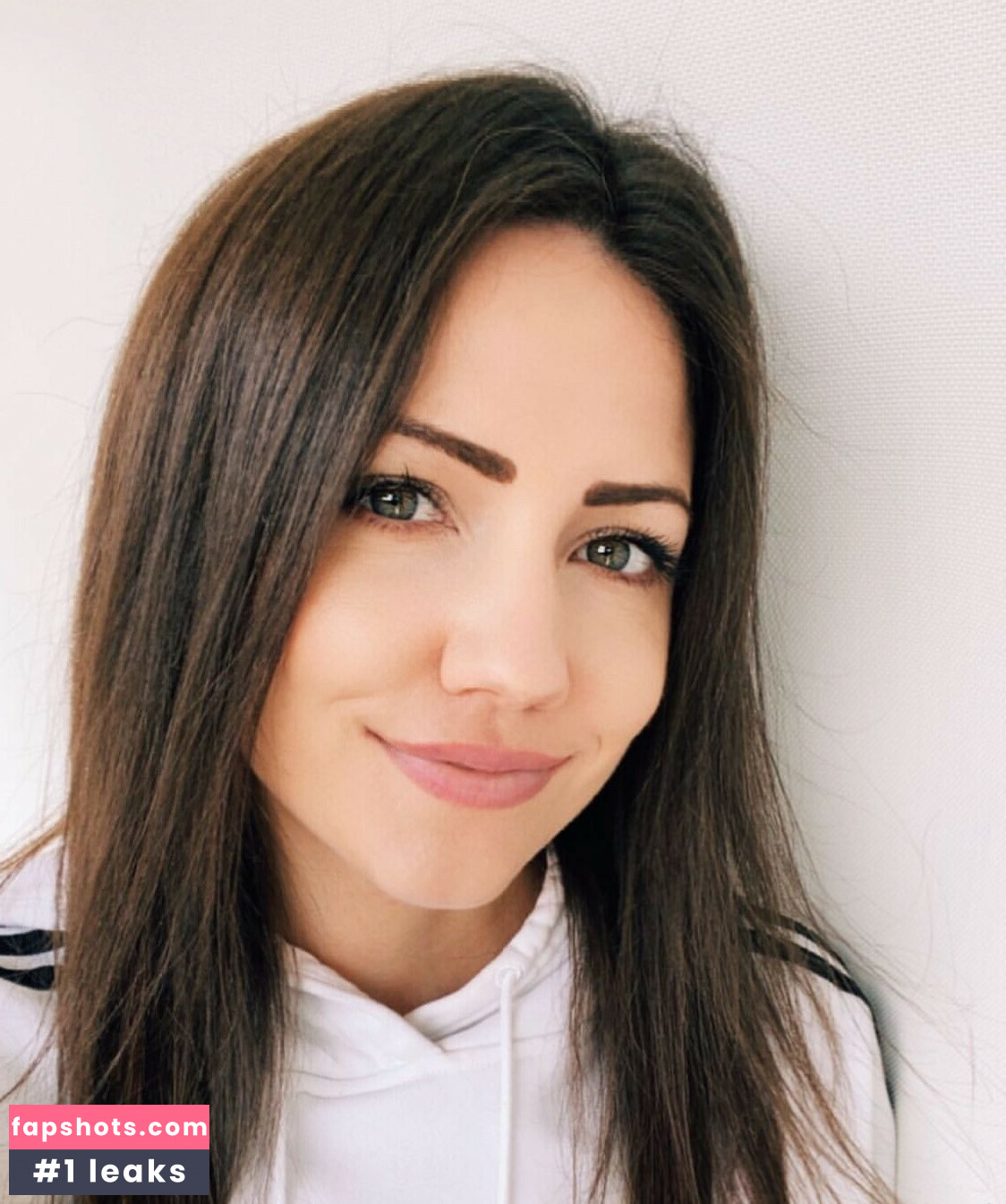 KayPea gallery photo #20