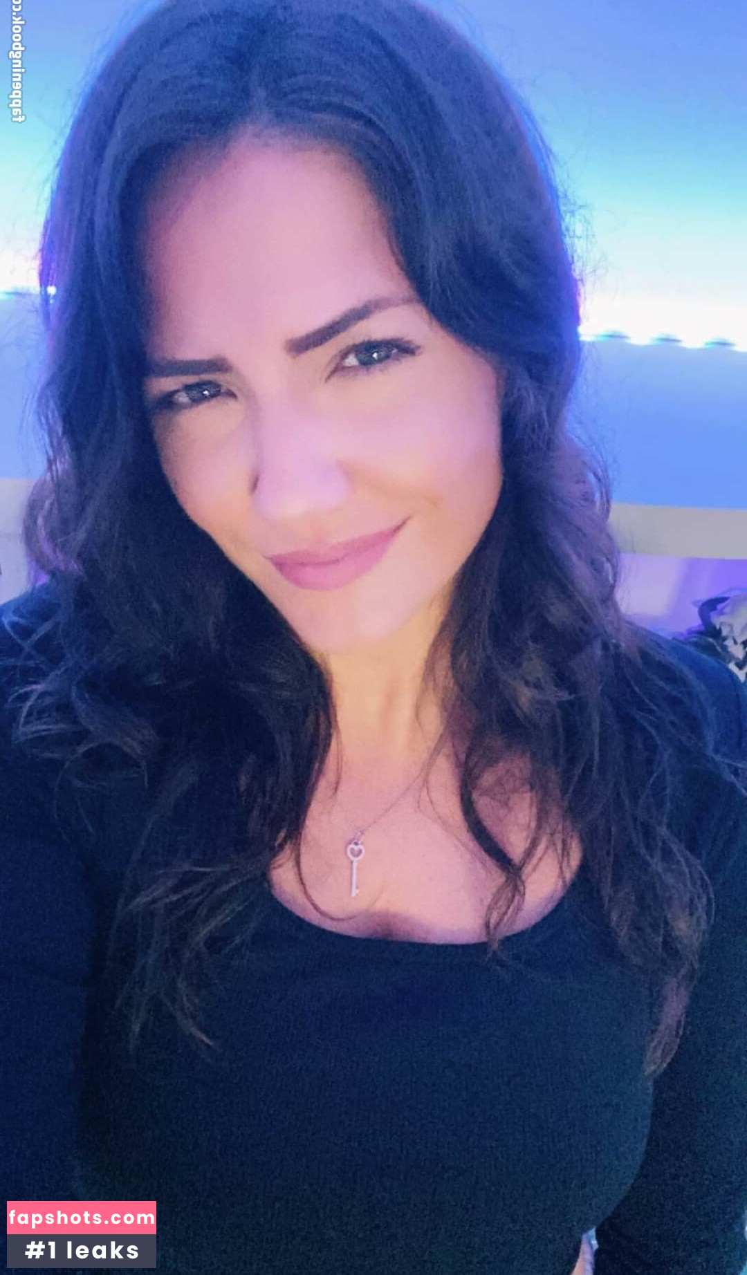 KayPea gallery photo #3