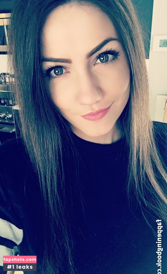 KayPea gallery photo #39