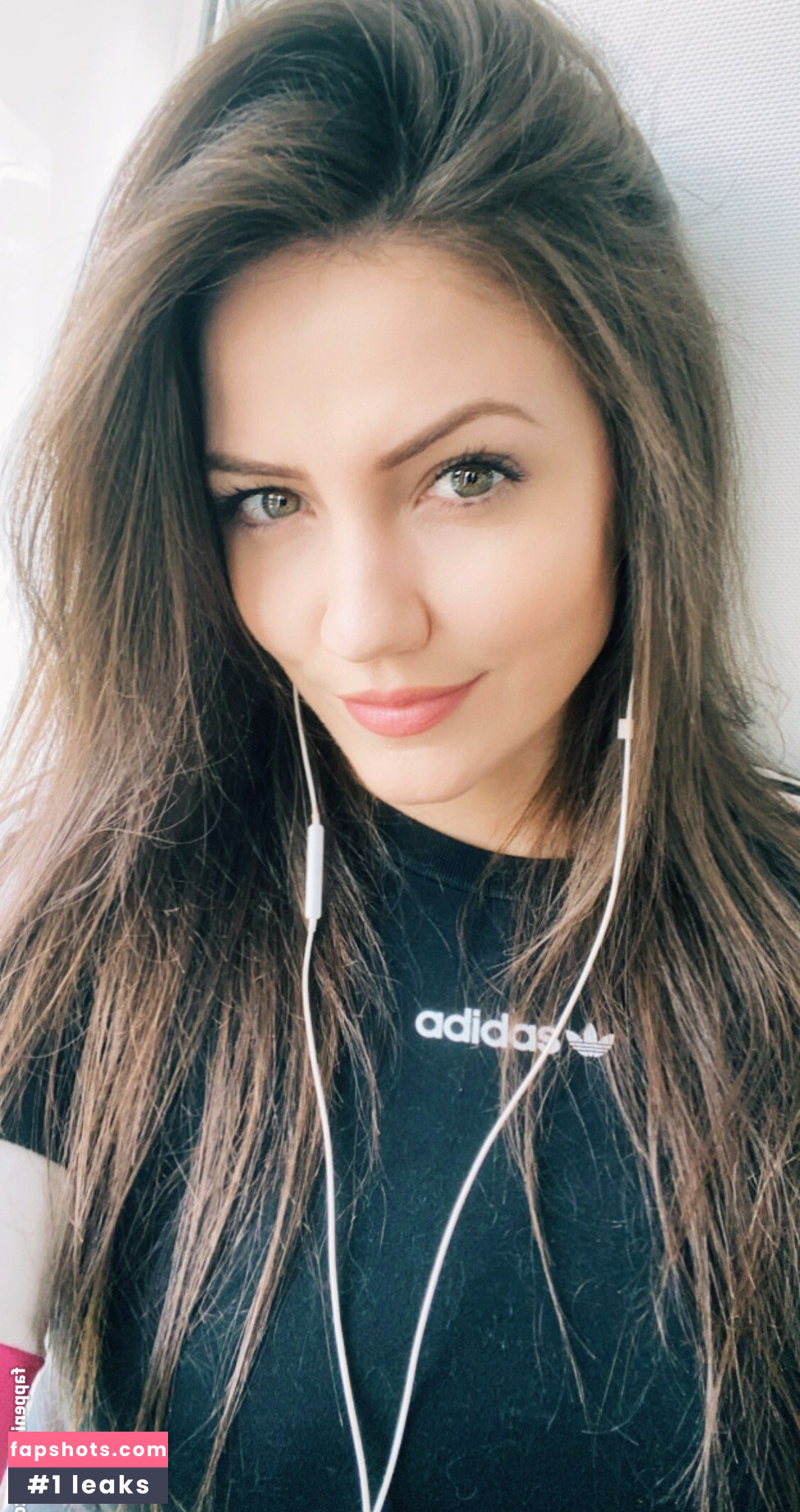 KayPea gallery photo #41