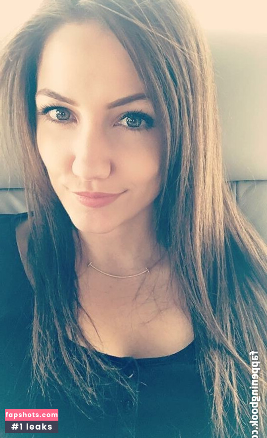 KayPea gallery photo #42