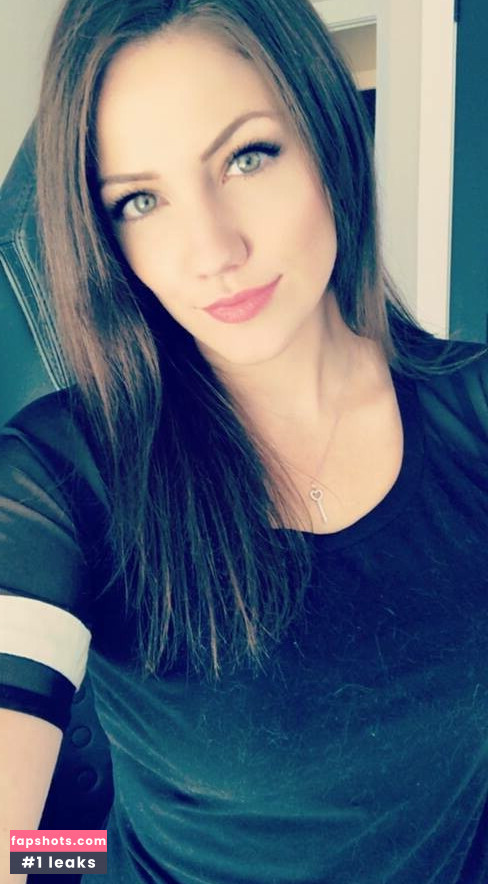 KayPea gallery photo #49