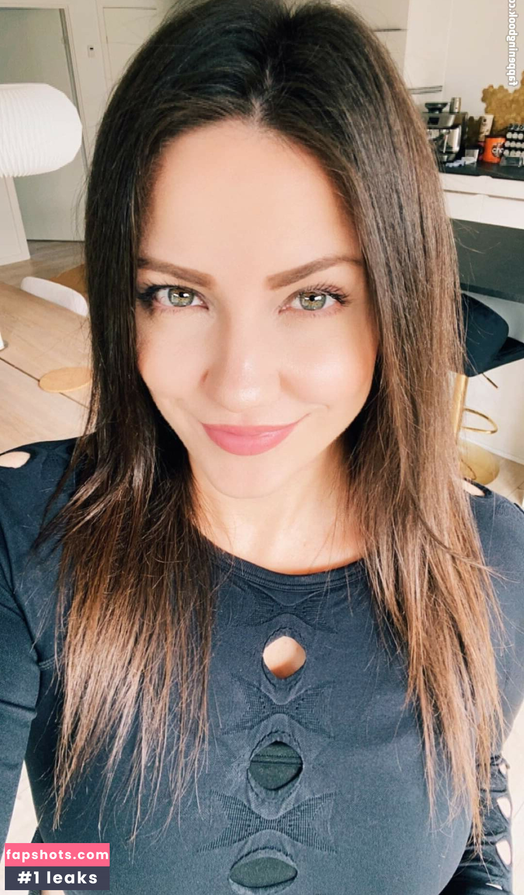 KayPea gallery photo #10