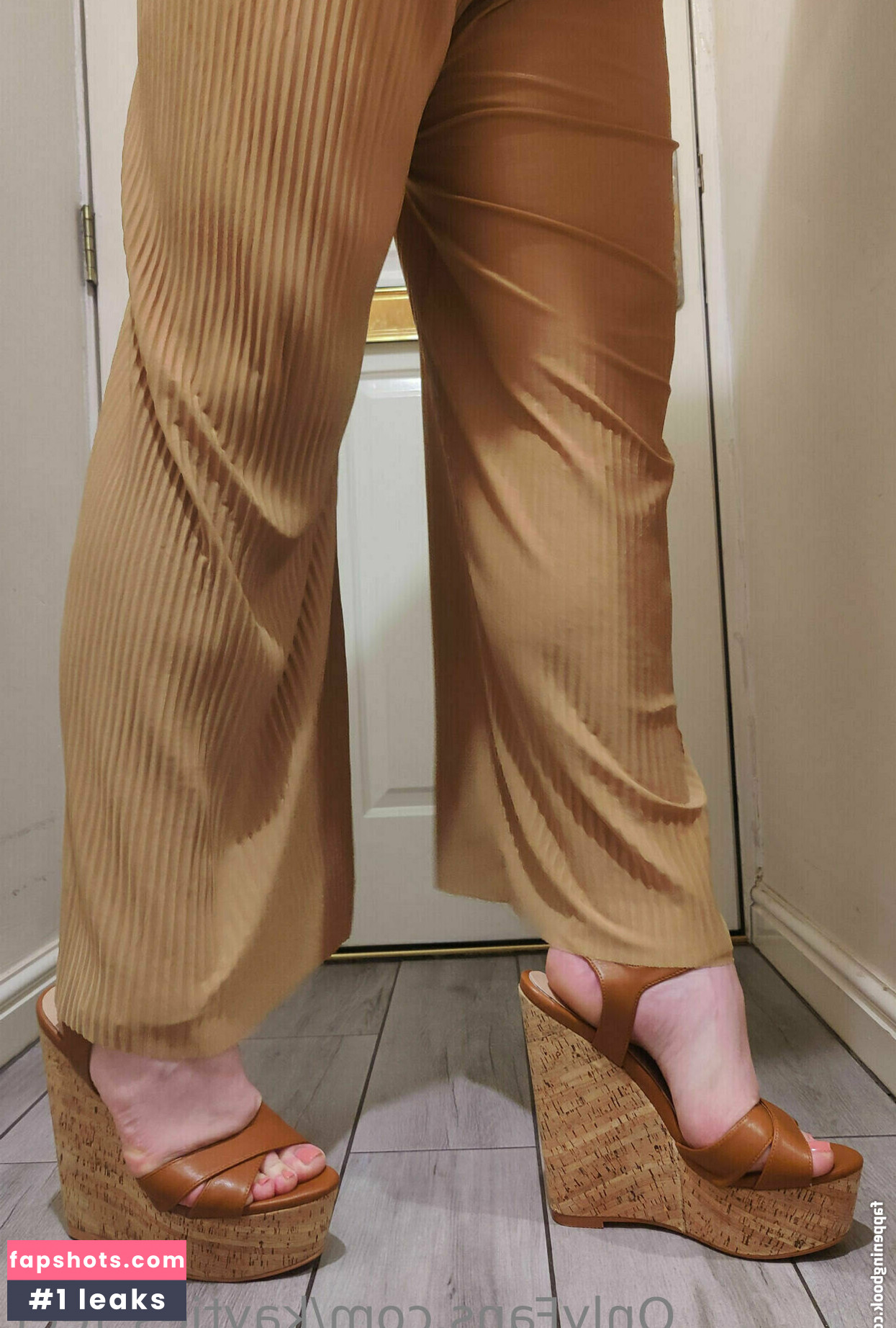 kayties_feet gallery photo #38