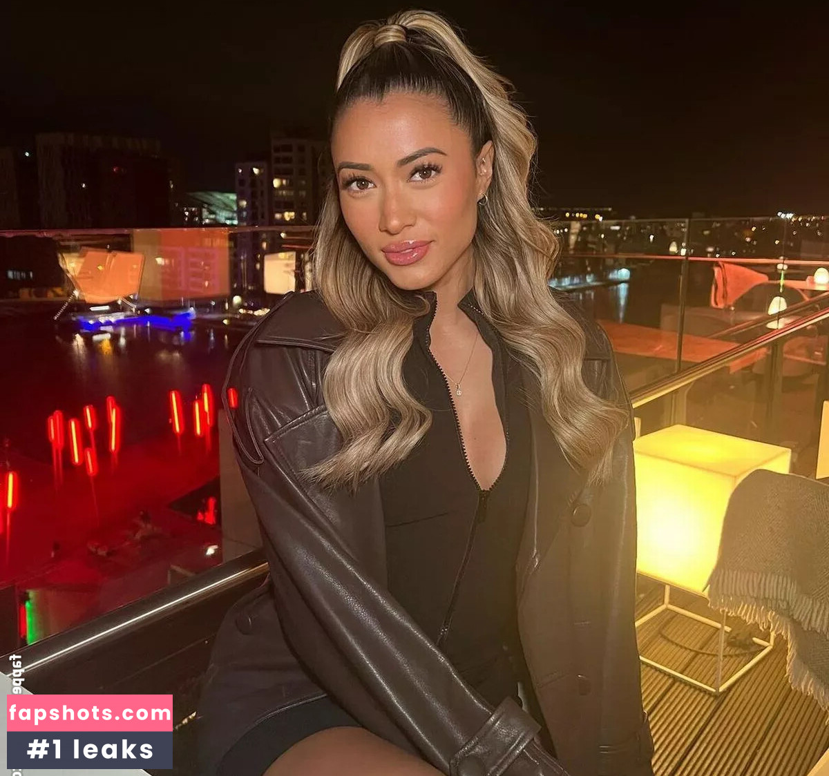 Kaz Crossley gallery photo #16