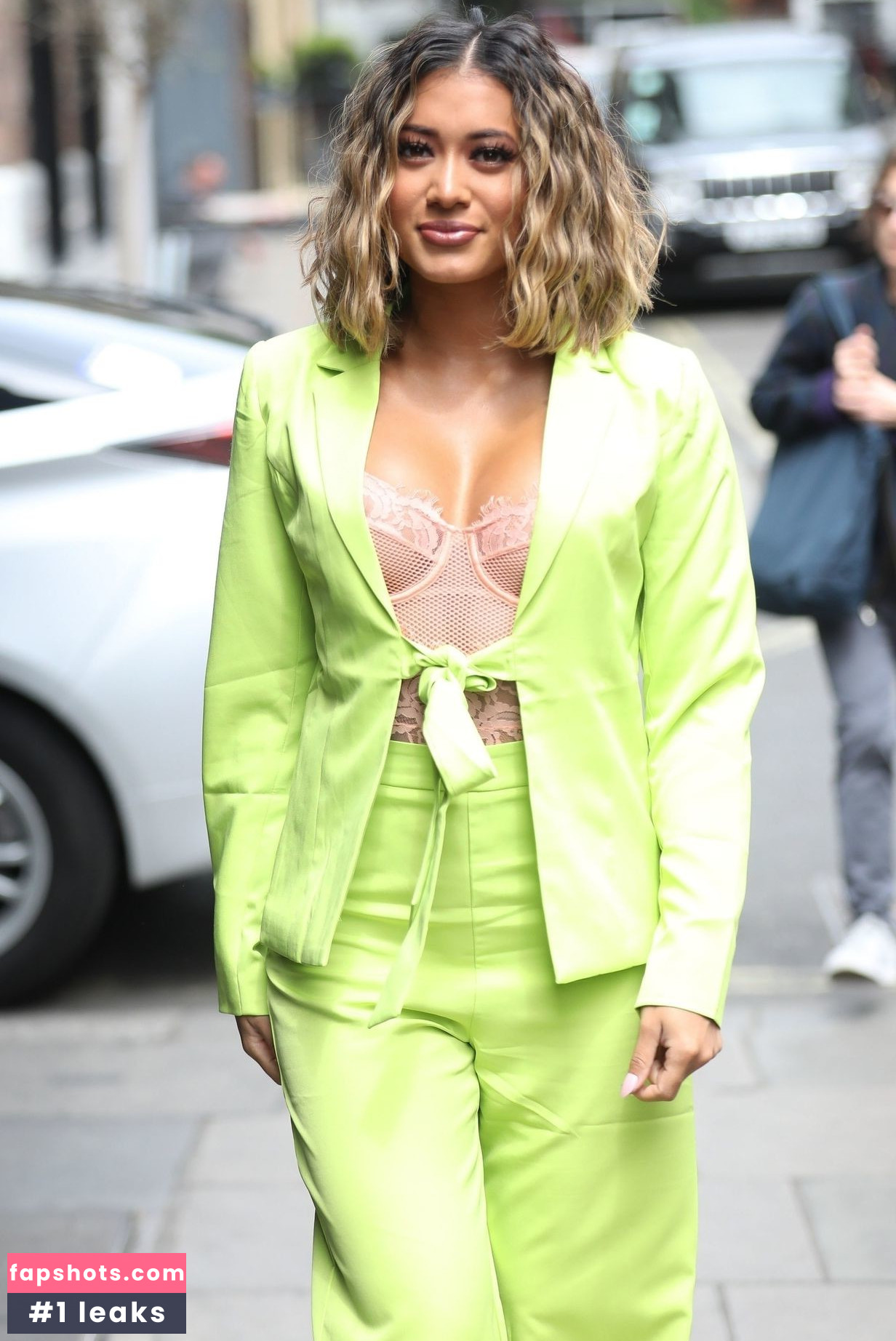 Kaz Crossley gallery photo #156