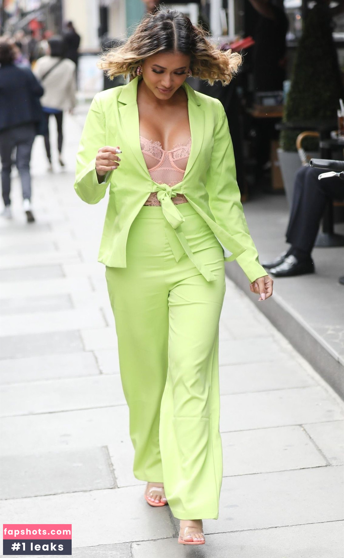 Kaz Crossley gallery photo #171