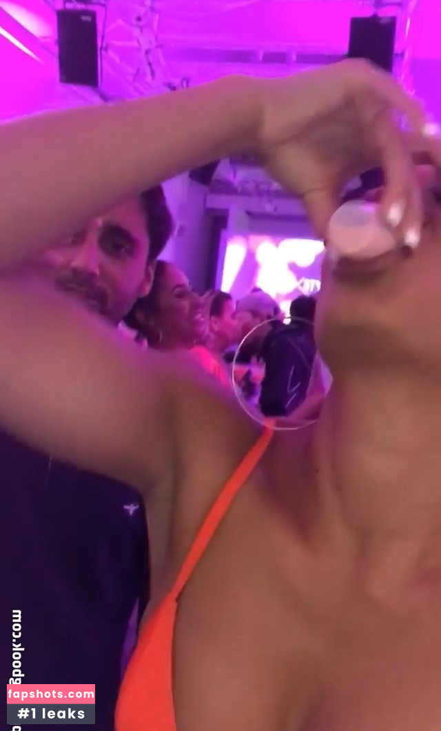 Kaz Crossley gallery photo #210