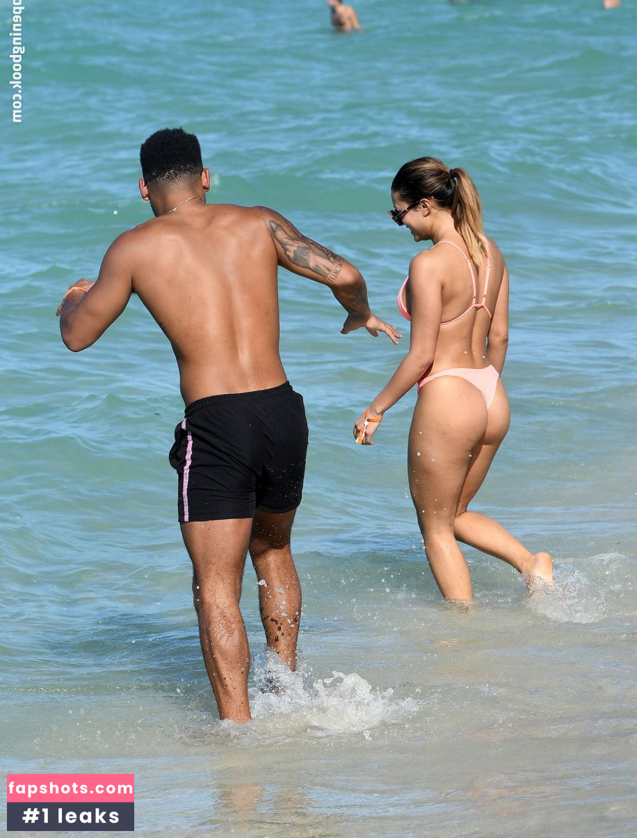 Kaz Crossley gallery photo #303