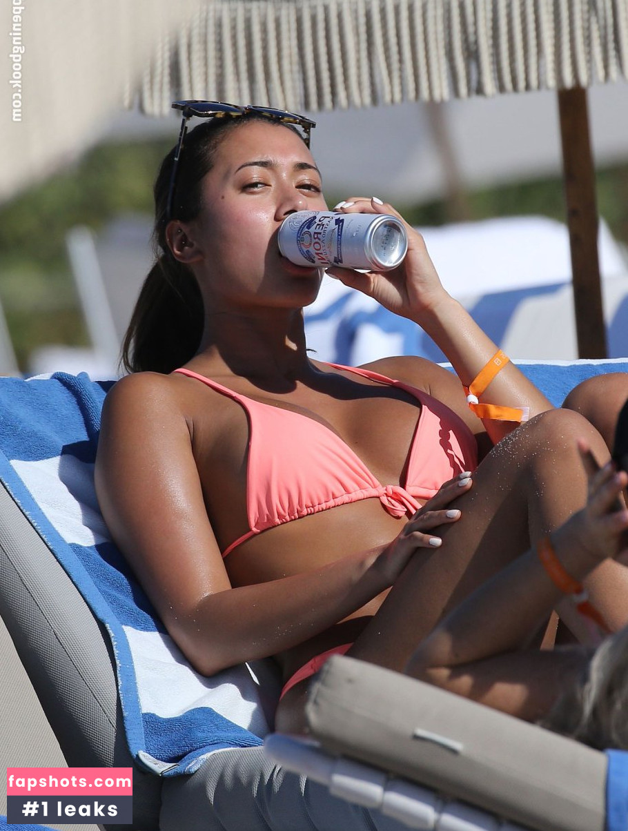 Kaz Crossley gallery photo #315