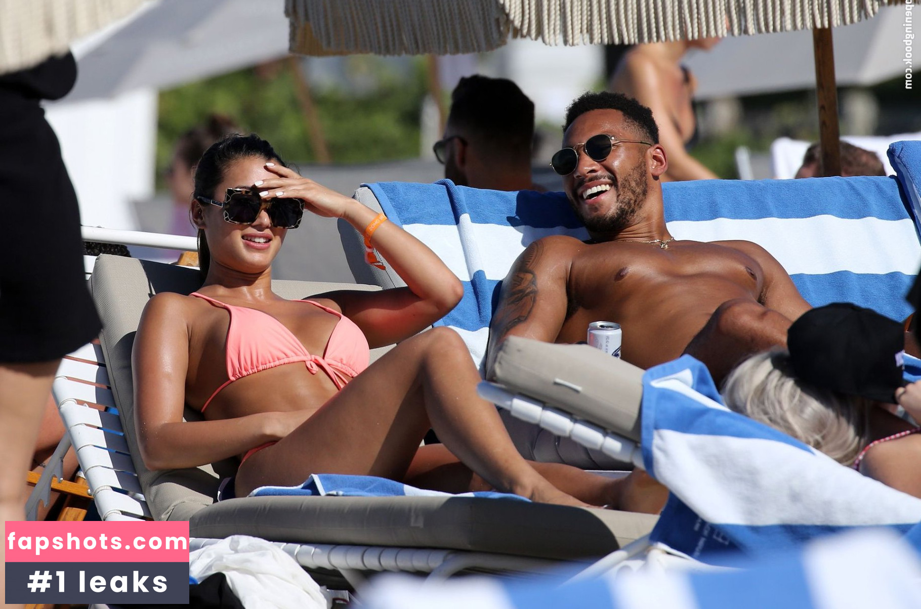 Kaz Crossley gallery photo #319