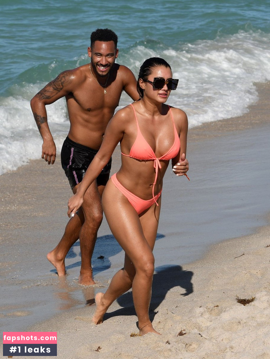 Kaz Crossley gallery photo #336