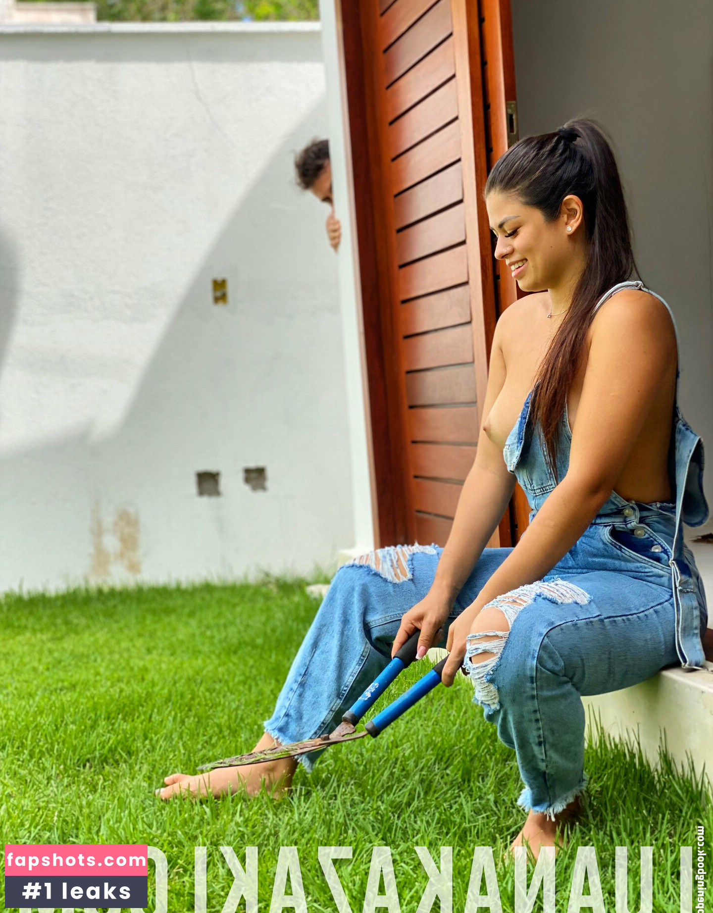 kazakiluana gallery photo #11