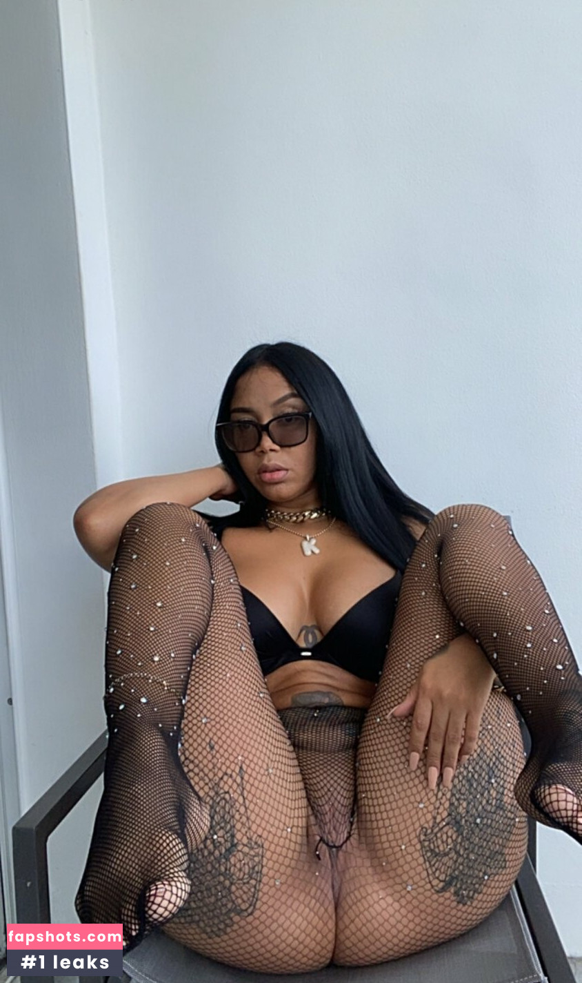 KcKqueen gallery photo #4