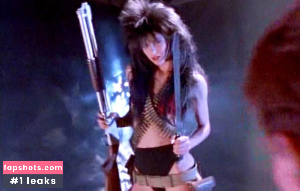 Keely Sims gallery photo #3