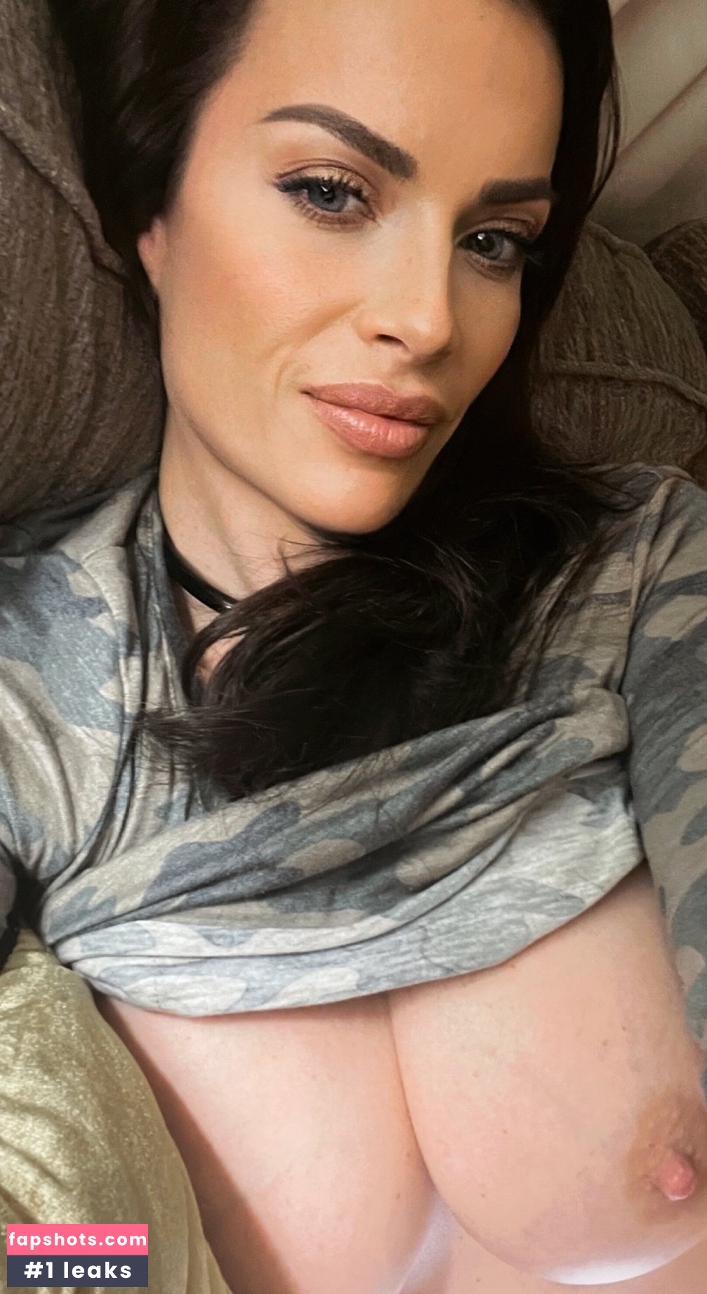 Keepingitclassy gallery photo #3