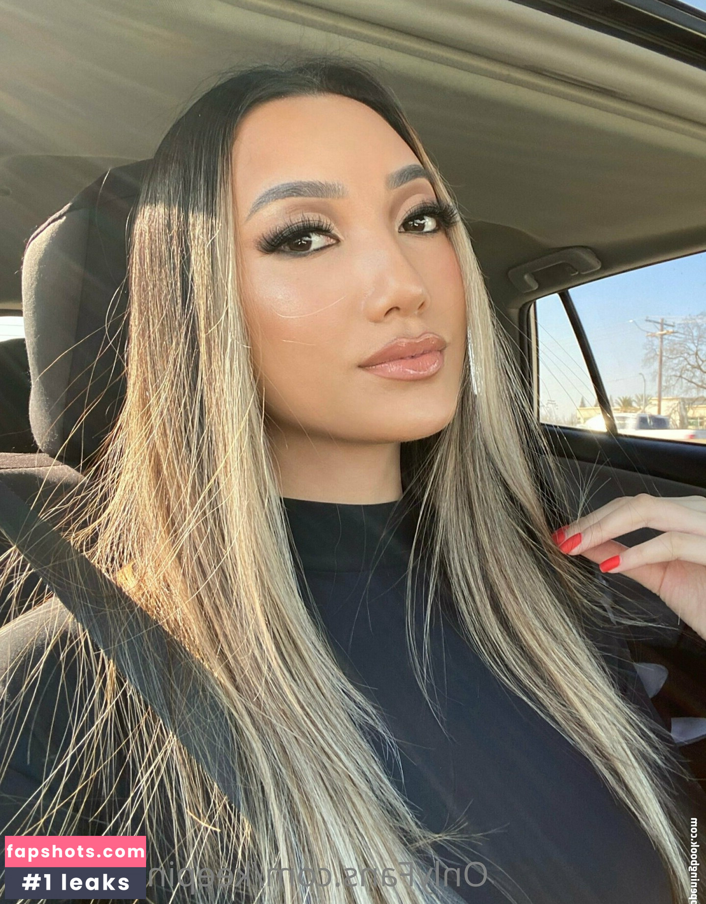 keepingupwkim gallery photo #2