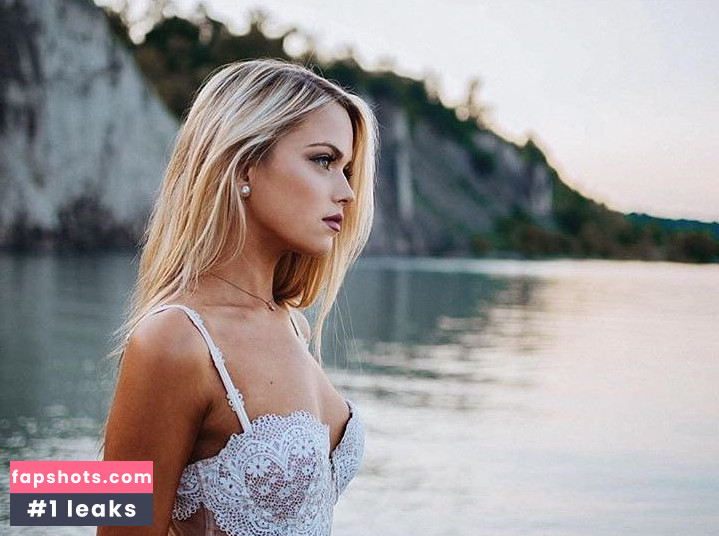 Keilih Stafford gallery photo #8