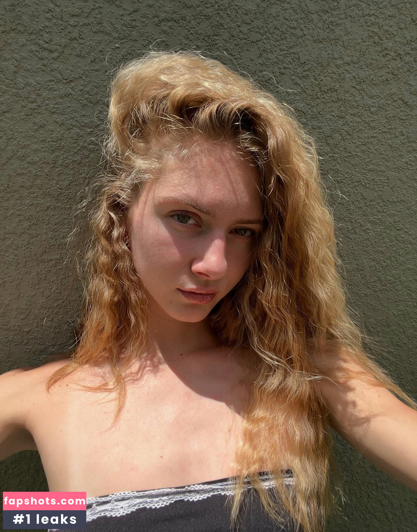 Keira Lhotan gallery photo #5