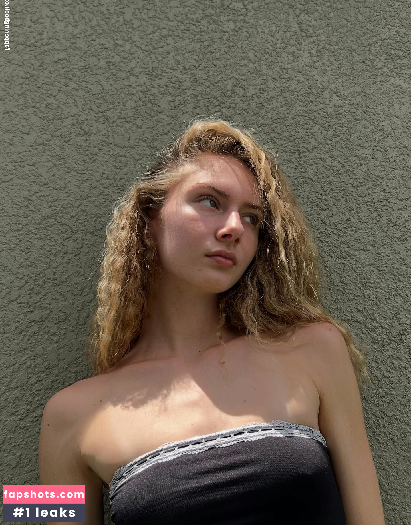 Keira Lhotan gallery photo #7