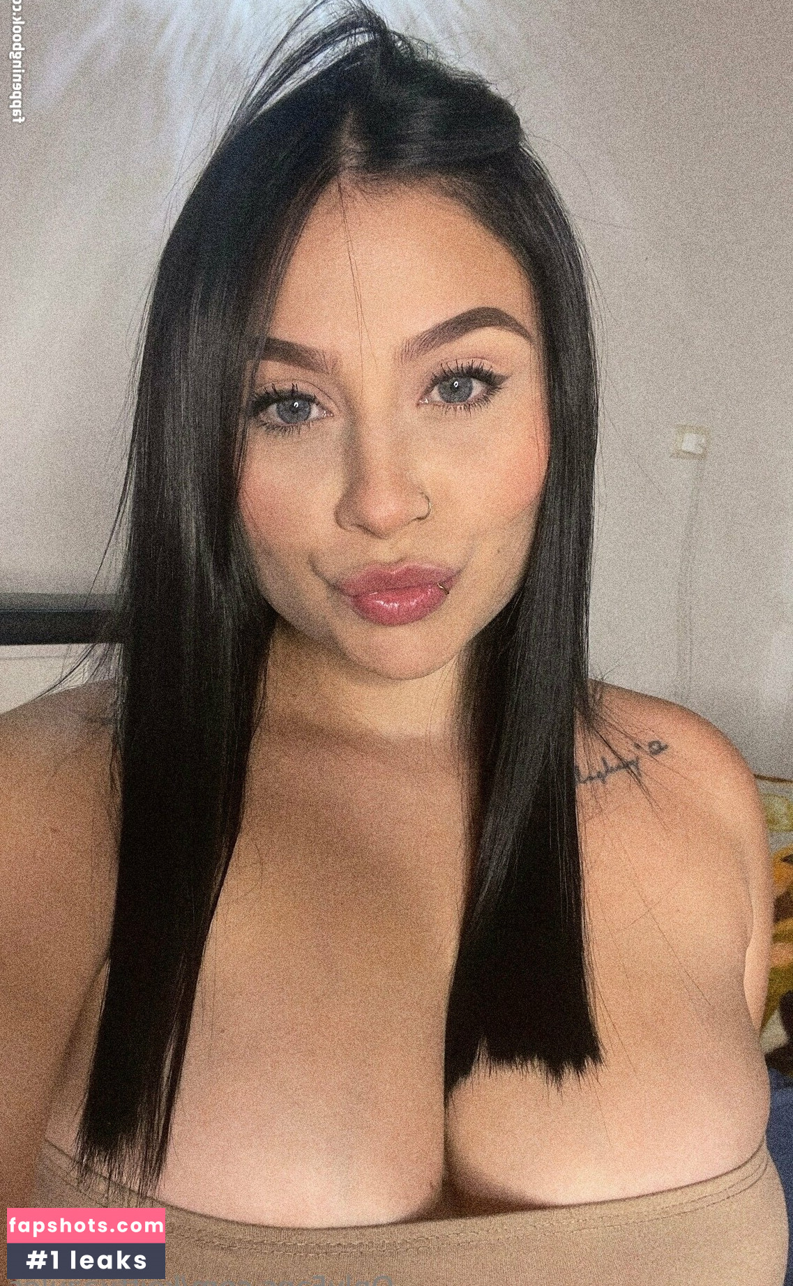 keittyazules nude babe gallery