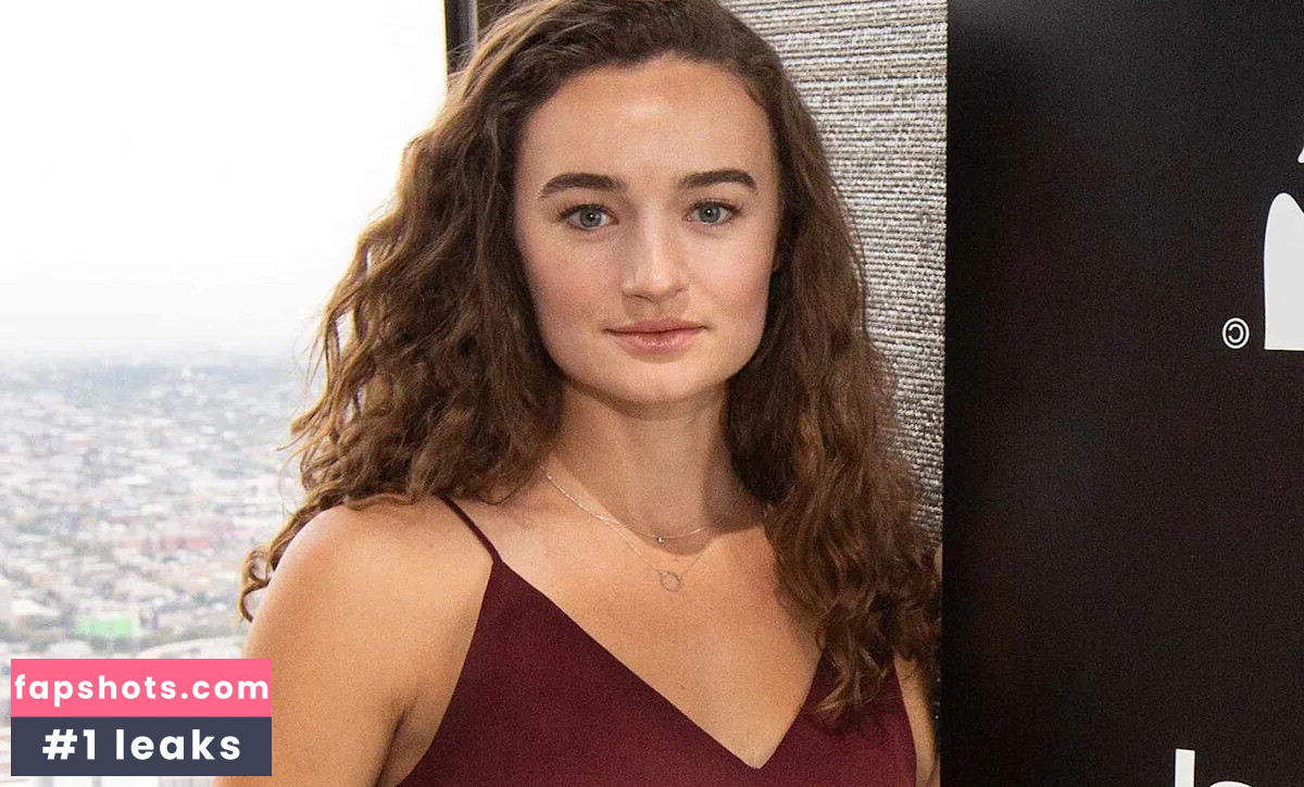 Kelley Mack gallery photo #4