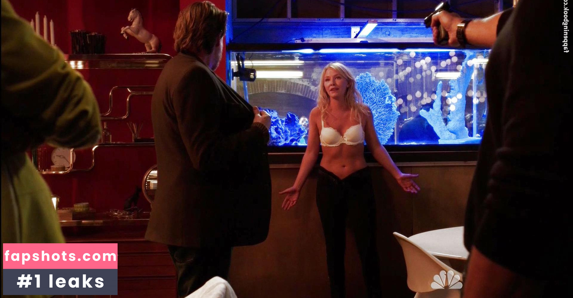 Kelli Giddish gallery photo #19