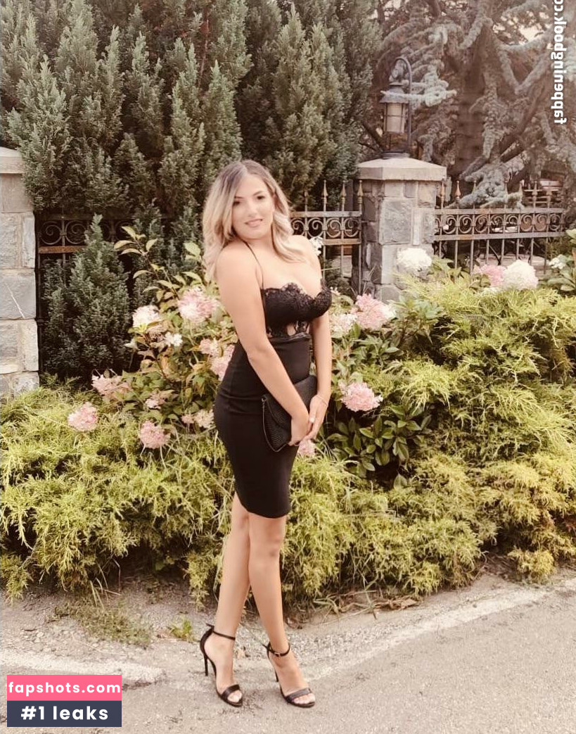 Kelly Aleman gallery photo #6