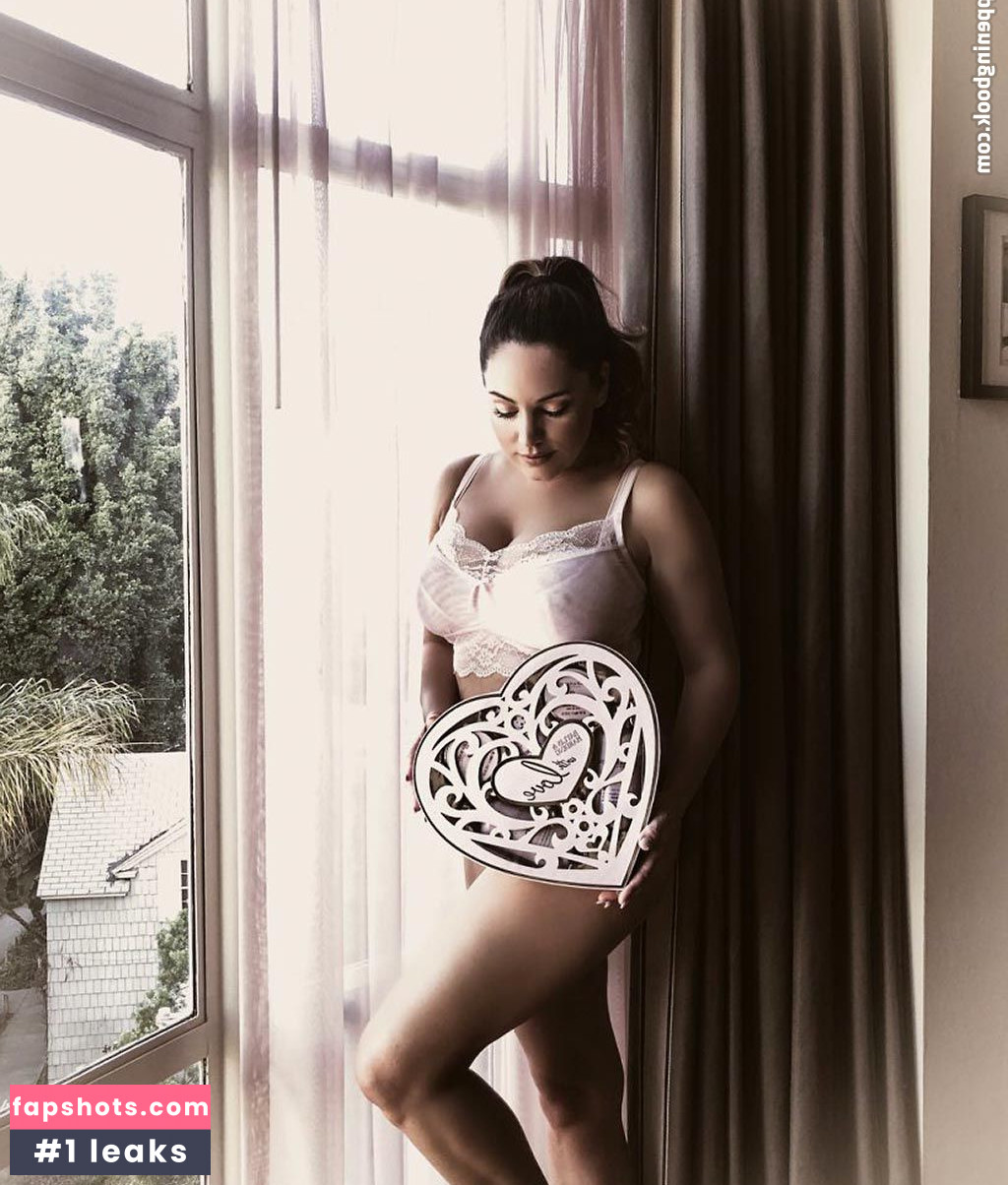 Kelly Brook gallery photo #1108