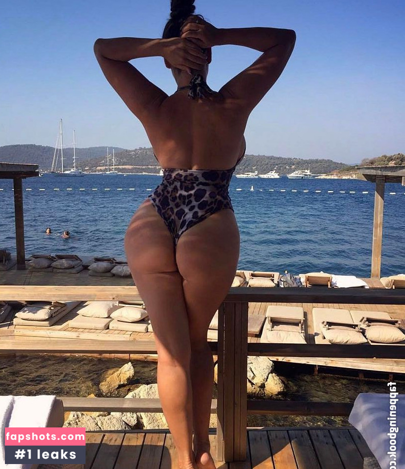 Kelly Brook gallery photo #1140