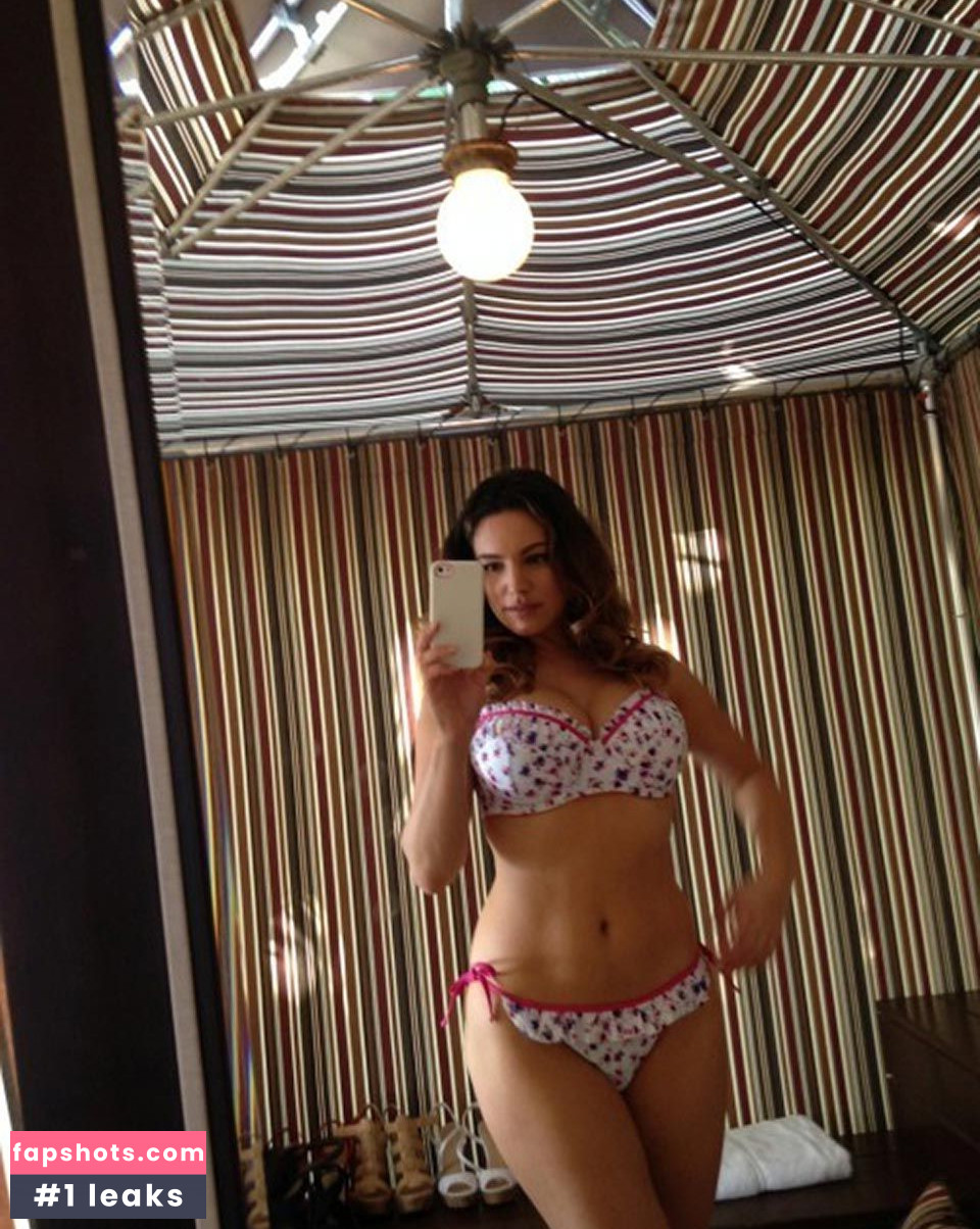 Kelly Brook gallery photo #1293