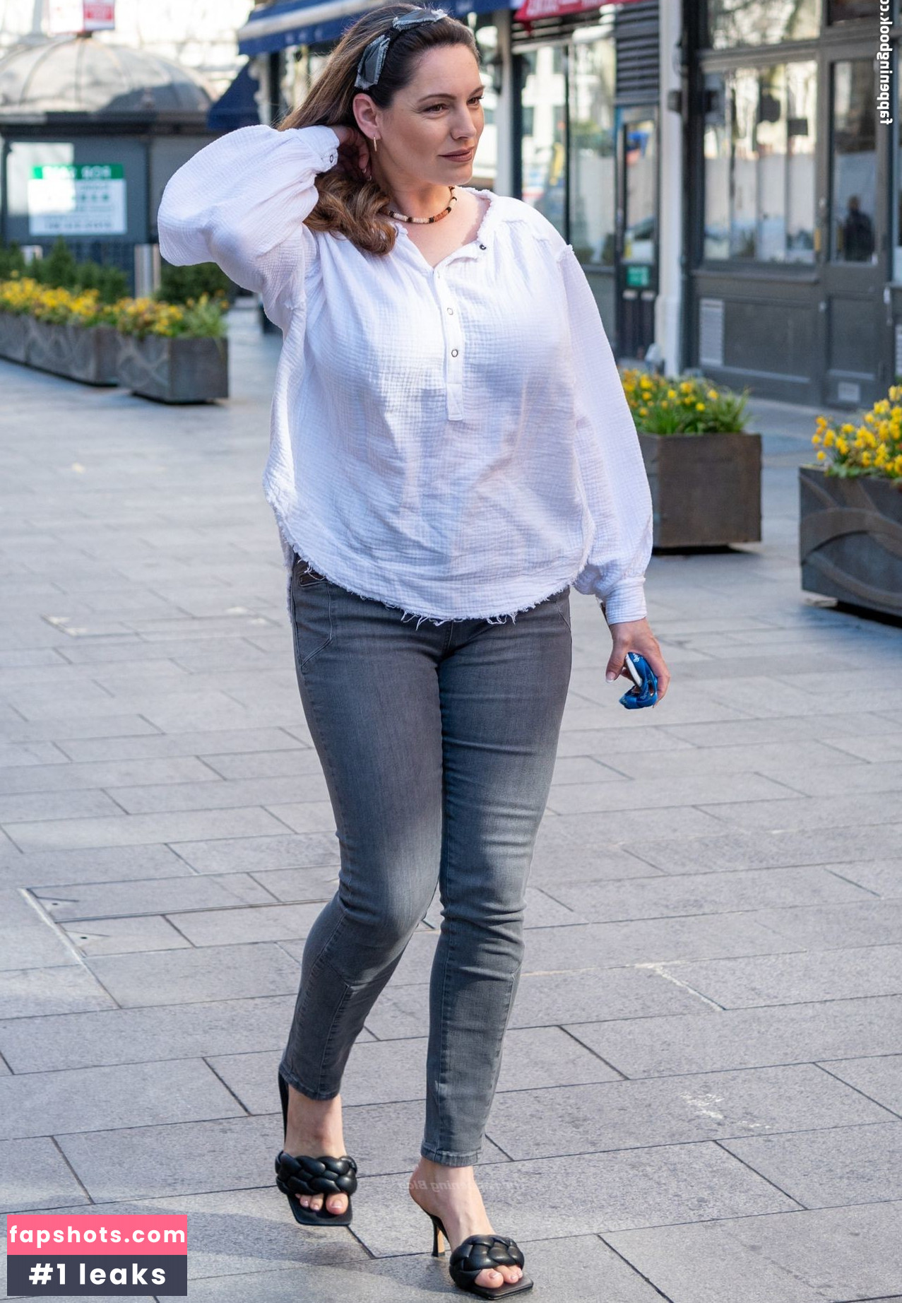 Kelly Brook gallery photo #1334