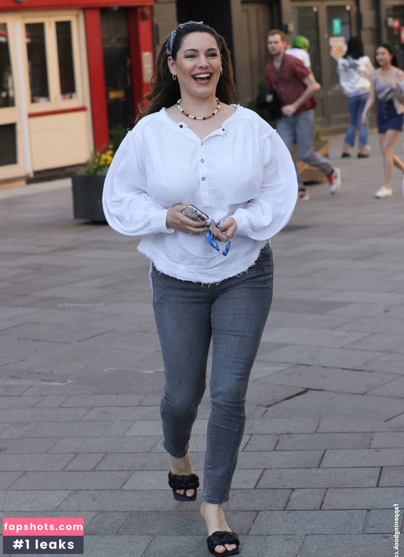 Kelly Brook gallery photo #1365