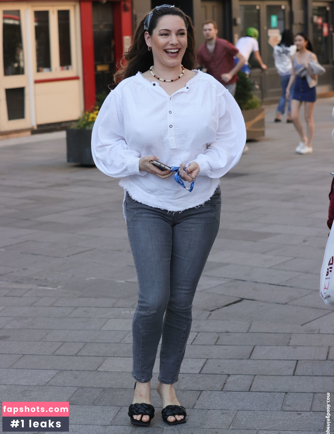 Kelly Brook gallery photo #1366